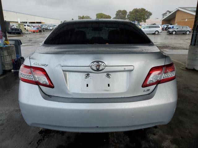 4T1BF3EKXAU083154 - 2010 TOYOTA CAMRY BASE ვერცხლისფერი ფოტო 6