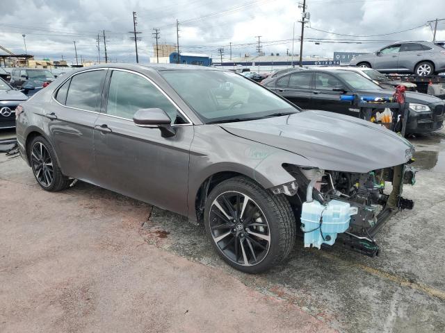 4T1B61HK5KU821704 - 2019 TOYOTA CAMRY XSE ნაცრისფერი ფოტო 4