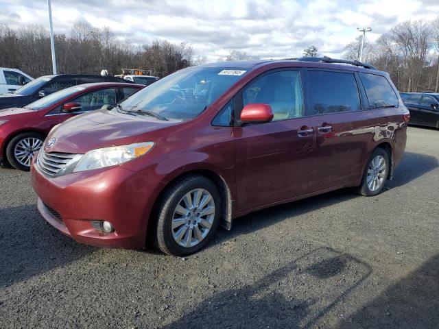2015 TOYOTA SIENNA XLE, 