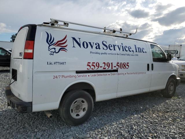 1GCWGGCAXC1193761 - 2012 CHEVROLET EXPRESS WHITE photo 3