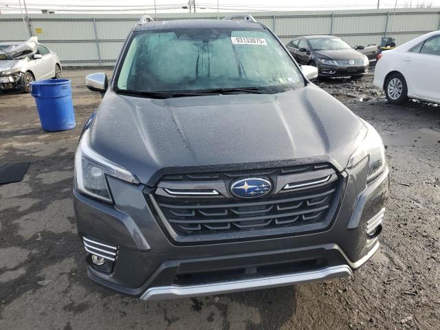 JF2SKARC6NH510403 - 2022 SUBARU FORESTER TOURING ნაცრისფერი ფოტო 5