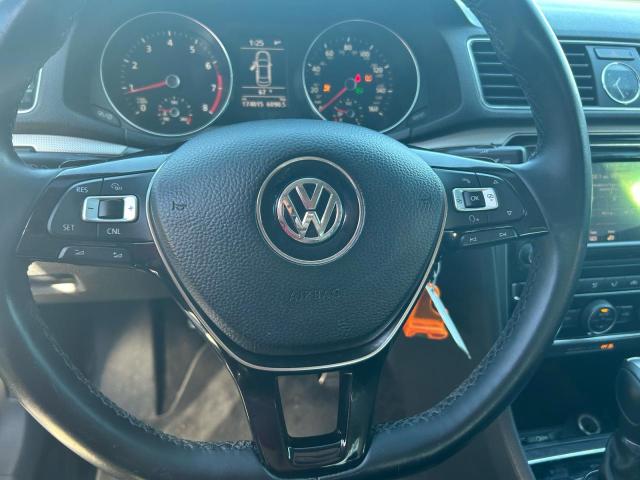1VWDT7A39HC032382 - 2017 VOLKSWAGEN PASSAT R-LINE ნაცრისფერი ფოტო 12