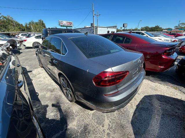 1VWDT7A39HC032382 - 2017 VOLKSWAGEN PASSAT R-LINE ნაცრისფერი ფოტო 3