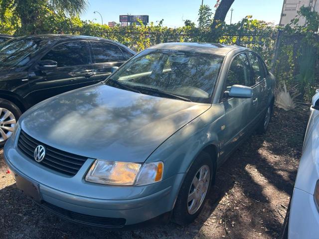 WVWMA63B0XE508531 - 1999 VOLKSWAGEN PASSAT GLS BLUE photo 2