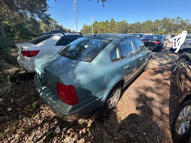 WVWMA63B0XE508531 - 1999 VOLKSWAGEN PASSAT GLS BLUE photo 4