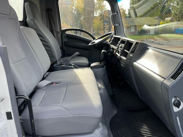 JALE5W163A7901531 - 2010 ISUZU NQR WHITE photo 5