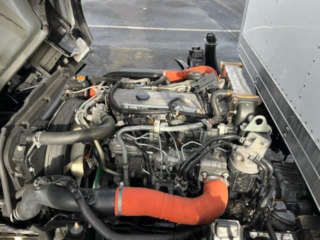 JALE5W163A7901531 - 2010 ISUZU NQR WHITE photo 7