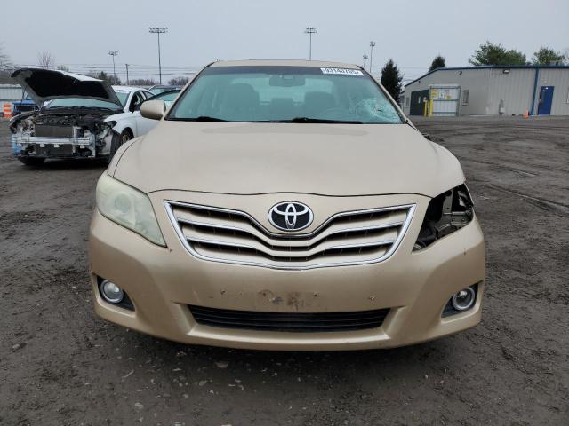 4T1BF3EK2AU105180 - 2010 TOYOTA CAMRY BASE GOLD photo 5