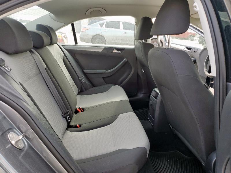 3VW2B7AJ8HM366300 - 2017 VOLKSWAGEN JETTA S Grau Foto 10