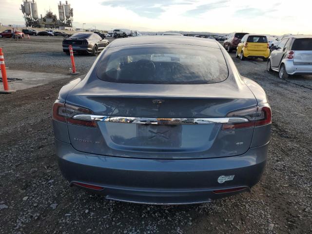 5YJSA1CN5DFP23062 - 2013 TESLA MODEL S Сірий фото 6