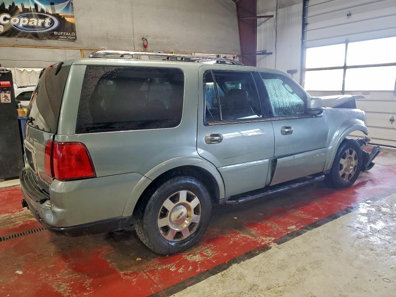 5LMFU28536LJ10275 - 2006 LINCOLN NAVIGATOR GREEN photo 3