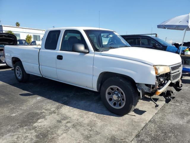 1GCEC19V87E123138 - 2007 CHEVROLET SILVERADO C1500 CLASSIC WHITE photo 4