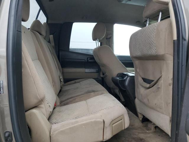 5TFRY5F14AX080196 - 2010 TOYOTA TUNDRA DOUBLE CAB SR5 BROWN photo 10