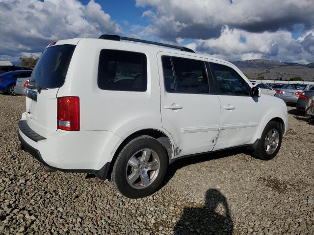 5FNYF3H57BB058422 - 2011 HONDA PILOT EXL WHITE photo 3