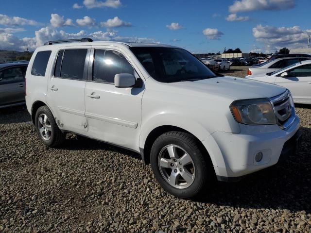 5FNYF3H57BB058422 - 2011 HONDA PILOT EXL WHITE photo 4