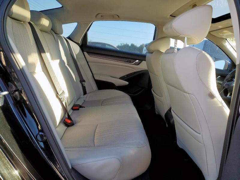 1HGCV1F91JA045147 - 2018 HONDA ACCORD TOURING BLACK photo 10