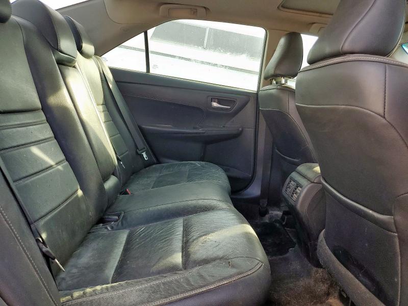 4T1BF1FK8FU919554 - 2015 TOYOTA CAMRY LE SILVER photo 10