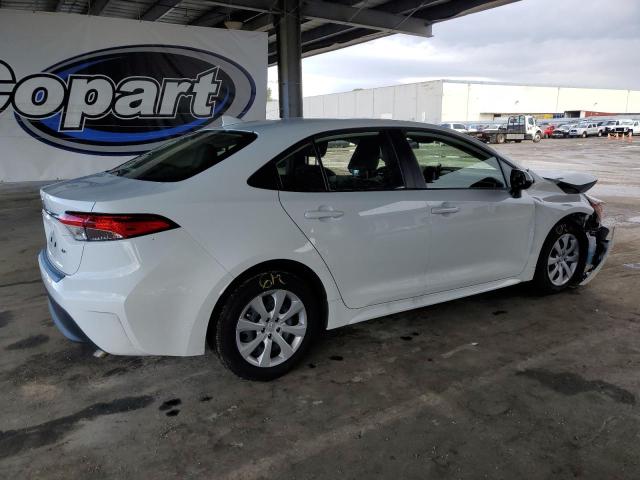 JTDB4MEE7R3019472 - 2024 TOYOTA COROLLA LE თეთრი ფოტო 3