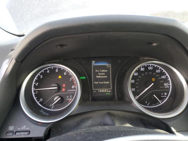 4T1B11HK6JU532246 - 2018 TOYOTA CAMRY L GRAY photo 9