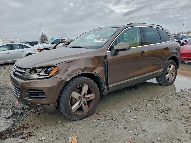 2011 VOLKSWAGEN TOUAREG V6, 