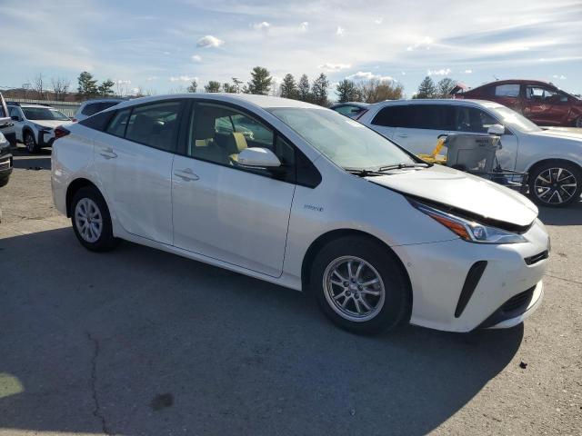 JTDKARFU1K3083640 - 2019 TOYOTA PRIUS WHITE photo 4