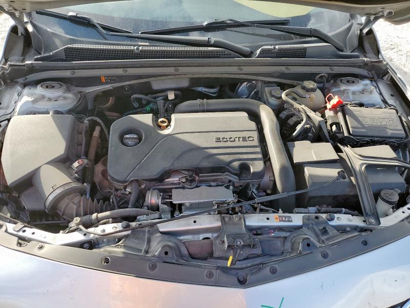 1G1ZB5STXJF230786 - 2018 CHEVROLET MALIBU LS Argent photo 11