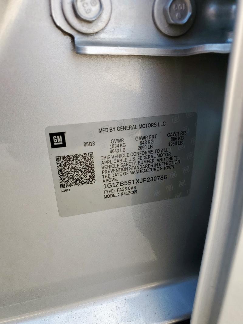 1G1ZB5STXJF230786 - 2018 CHEVROLET MALIBU LS Argent photo 12