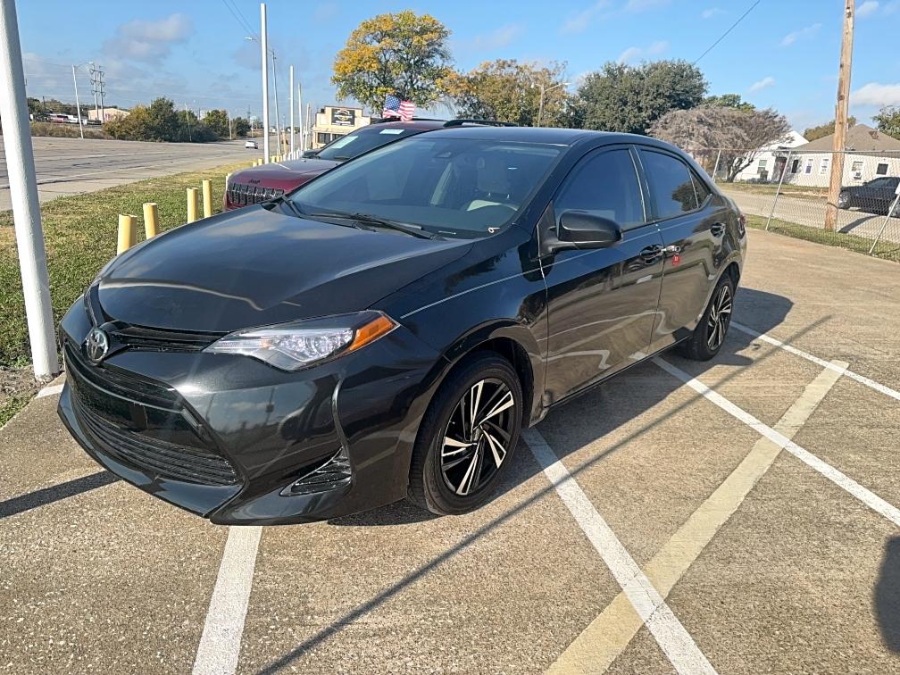 5YFBURHE1KP862976 - 2019 TOYOTA COROLLA L BLACK photo 2