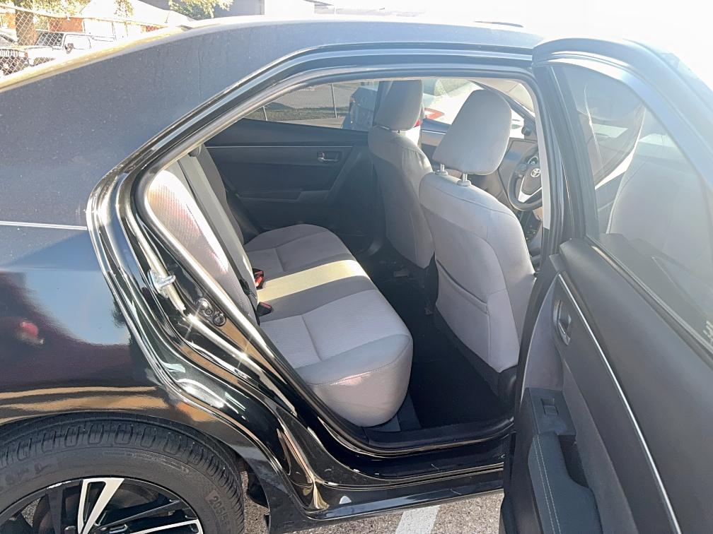 5YFBURHE1KP862976 - 2019 TOYOTA COROLLA L BLACK photo 6