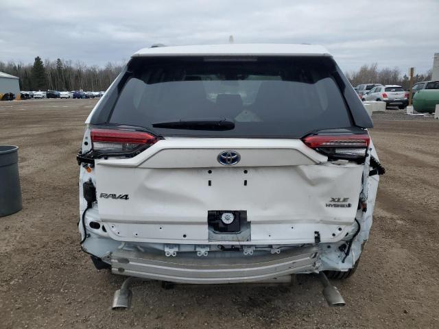 2T3RWRFV0RW250828 - 2024 TOYOTA RAV4 XLE WHITE photo 6