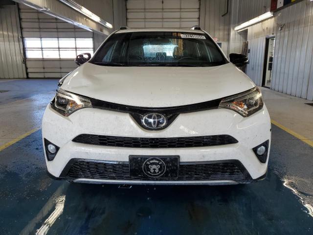 2T3JFREVXHW599816 - 2017 TOYOTA RAV4 SE 白色 照片 5