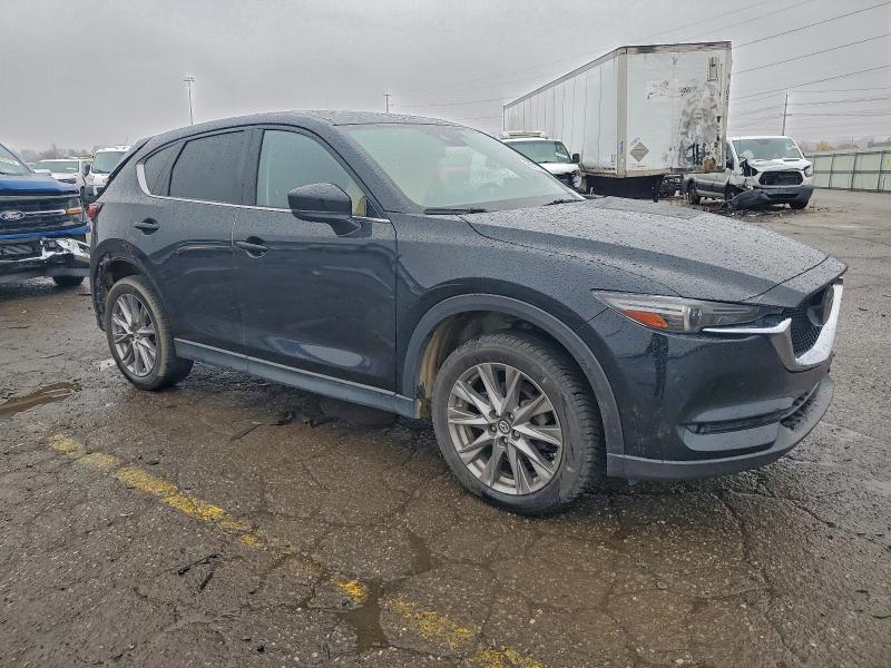 JM3KFBDM1K1640397 - 2019 MAZDA CX-5 GRAND TOURING BLACK photo 4