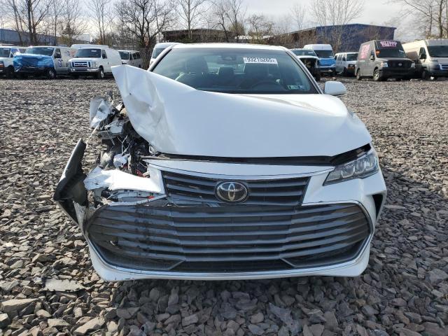 4T1BZ1FB9KU031008 - 2019 TOYOTA AVALON XLE Blanc photo 5