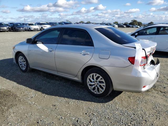 2T1BU4EE0CC787647 - 2012 TOYOTA COROLLA BASE SILVER photo 2