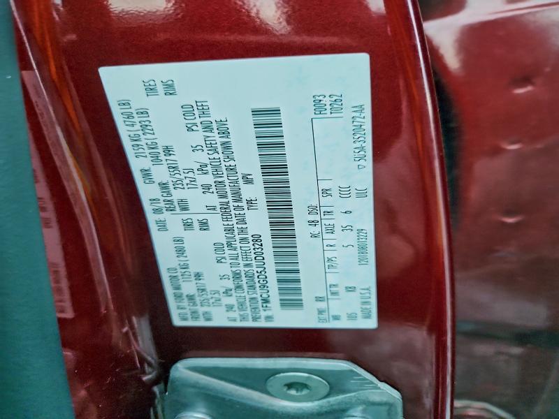 1FMCU9GD5JUD03280 - 2018 FORD ESCAPE SE Қызыл фото 14