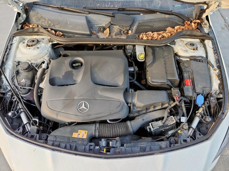 WDDSJ4GB5KN765429 - 2019 MERCEDES-BENZ CLA 250 4MATIC WHITE photo 11