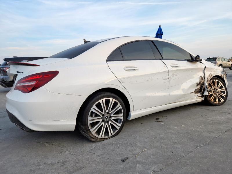 WDDSJ4GB5KN765429 - 2019 MERCEDES-BENZ CLA 250 4MATIC WHITE photo 3