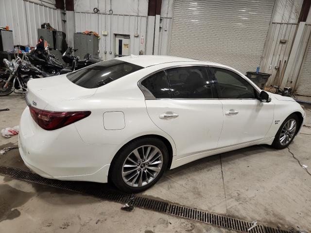 JN1EV7AR0JM438883 - 2018 INFINITI Q50 LUXE WHITE photo 3