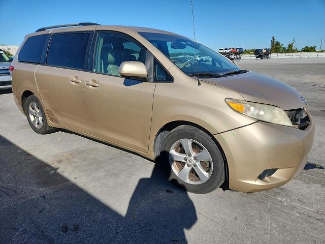 5TDKK3DCXCS200183 - 2012 TOYOTA SIENNA LE 金色 照片 4