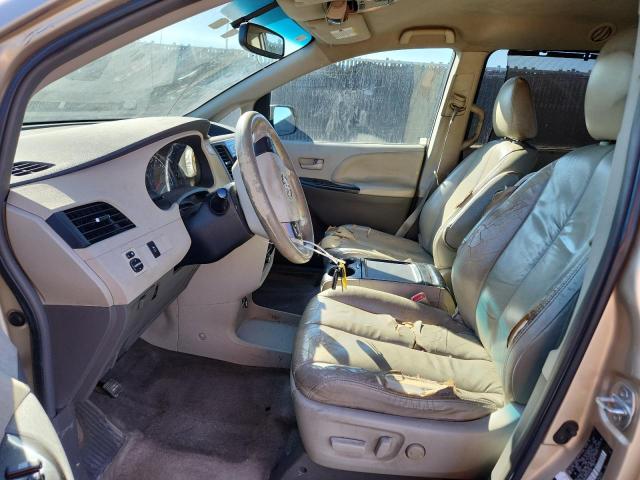 5TDKK3DCXCS200183 - 2012 TOYOTA SIENNA LE 金色 照片 7