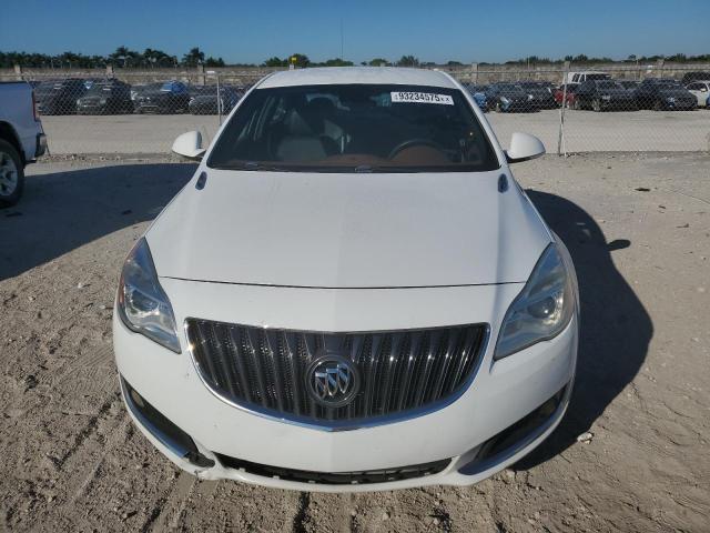 2G4GK5EX8E9303385 - 2014 BUICK REGAL WHITE photo 5