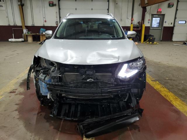 KNMAT2MV3KP524248 - 2019 NISSAN ROGUE S 银色 照片 5