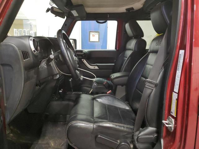 1C4BJWEG9CL207214 - 2012 JEEP WRANGLER U SAHARA ბურგუნდია ფოტო 7