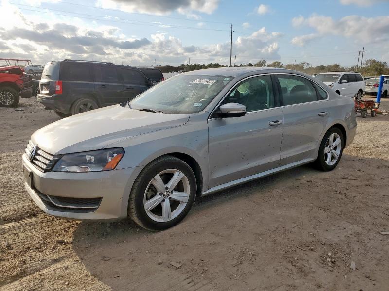 2013 VOLKSWAGEN PASSAT SE, 
