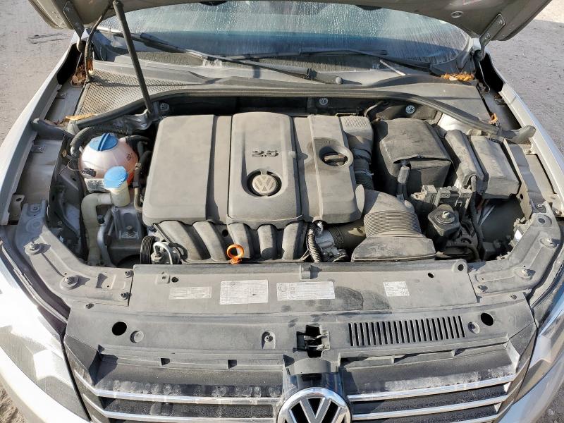 1VWBH7A31DC120314 - 2013 VOLKSWAGEN PASSAT SE SILVER photo 11