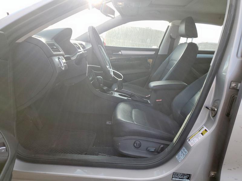 1VWBH7A31DC120314 - 2013 VOLKSWAGEN PASSAT SE SILVER photo 7