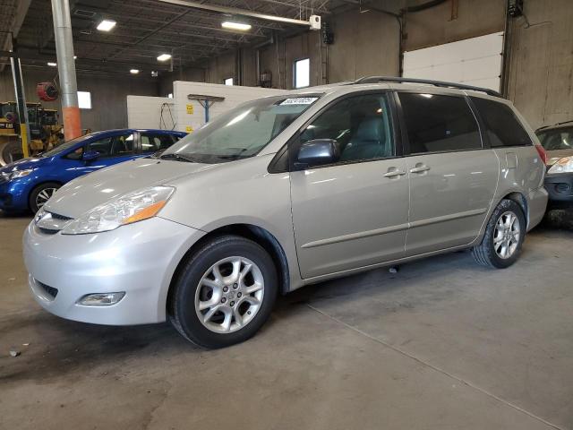 2006 TOYOTA SIENNA XLE, 