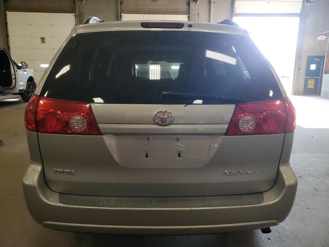 5TDZA22C36S431610 - 2006 TOYOTA SIENNA XLE SILVER photo 6
