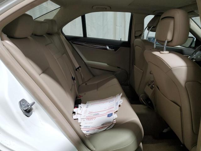 WDDGF81XX9R050152 - 2009 MERCEDES-BENZ C 300 4MATIC WHITE photo 10