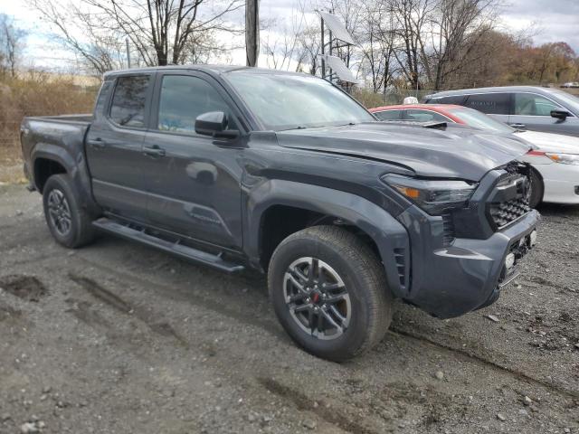 3TMKB5FN5RM020760 - 2024 TOYOTA TACOMA DOUBLE CAB ნაცრისფერი ფოტო 4